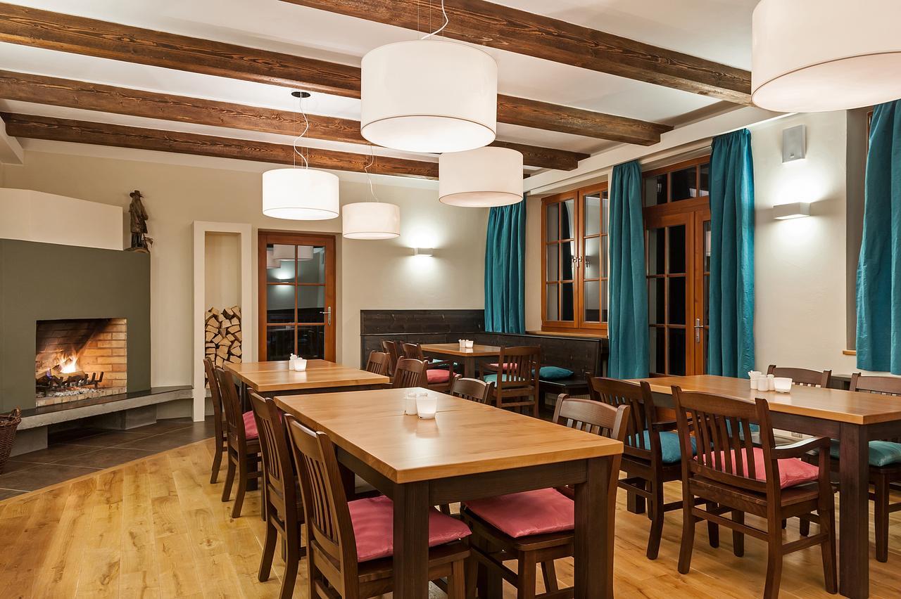 Aneta Hotel & Restaurant Vitkovice Luaran gambar